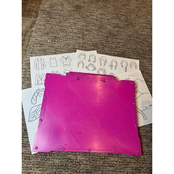 Melissa & Doug Fashion Design and Crayola Light up Tracing Pad. - Picture 6 of 11